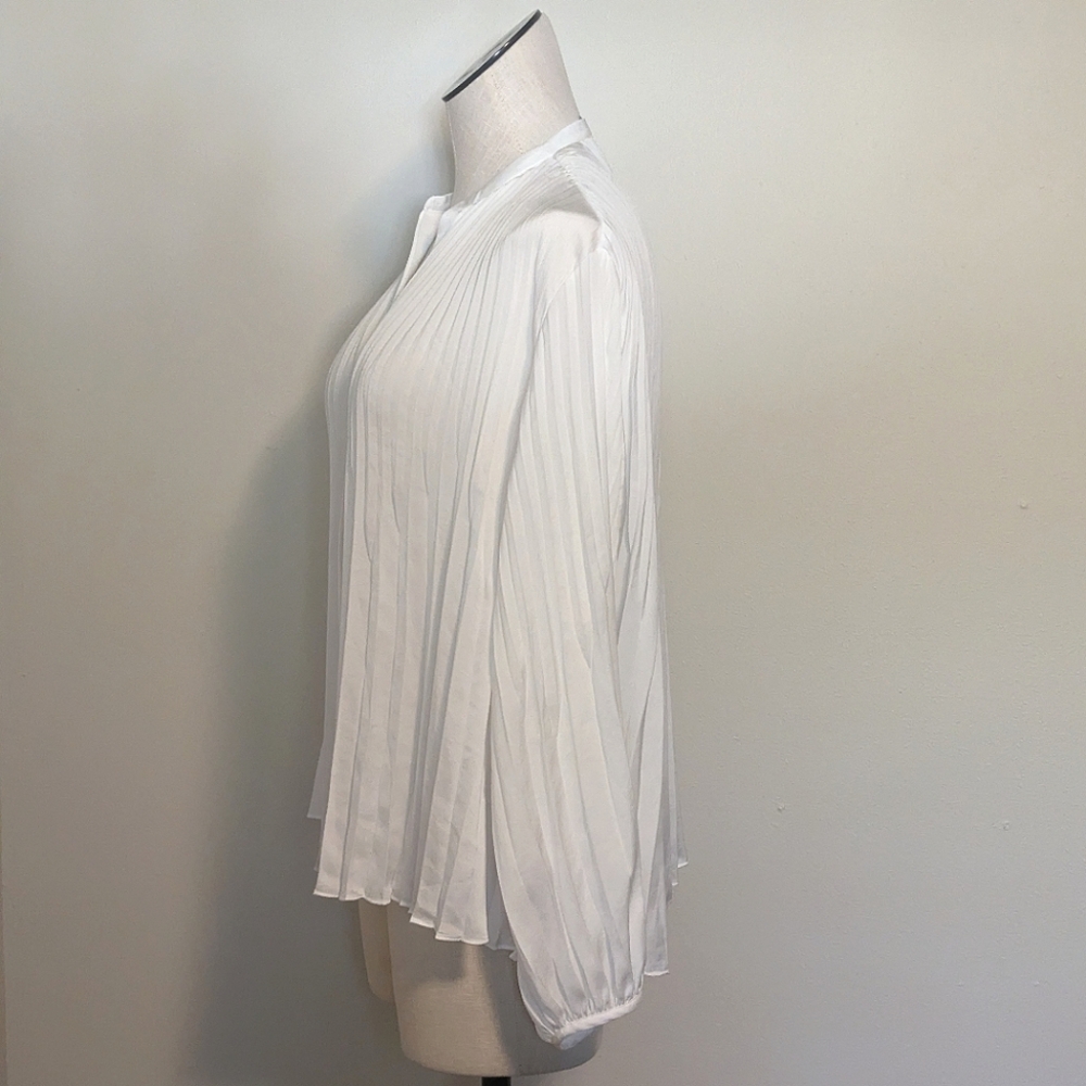 Vince Pleated Chevron Button Long Sleeve Flowy Blouse - Picture 2 of 12